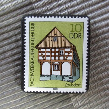 ドイツ　伝統家屋切手ブローチ10805