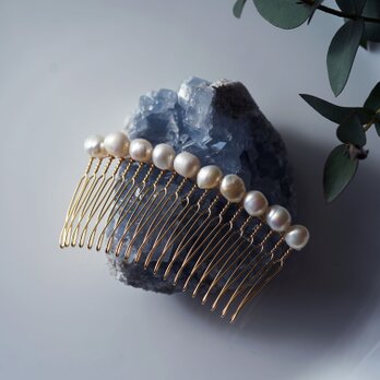 バロック淡水真珠の連なるヘアコーム・金具カラー変更可　～白椿（しろつばき）