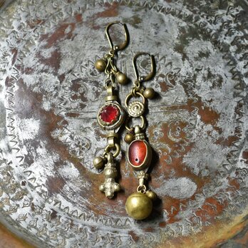 oldアフガンメタル、民族鈴、まん丸メタルのアンシメトリーピアス