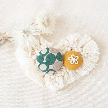 ★くるみボタンブローチ★