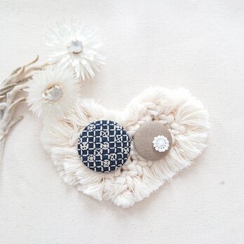 ★くるみボタンブローチ★