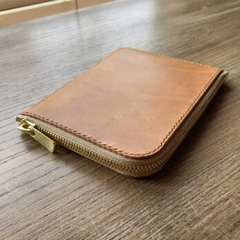 《L字ファスナー型》レザーパスポートケース（ブラウン）