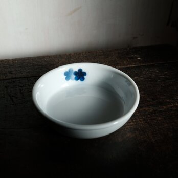 肉厚なボディ◆青い花　花文印判浅型鉢　皿　名陶　骨董/antiques　古道具　古民家　昭和初期