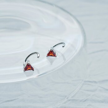 三角 ガーネット フック ピアス シルバー925