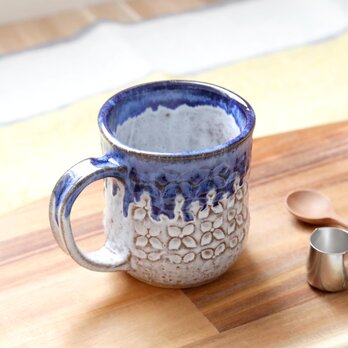 紫陽花印花のとっても大きなマグカップ 手びねり