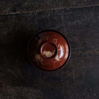 松と漢字◆赤茶色な色味。古輪島塗　漆芸沈金蓋付碗　漆器　骨董・antiques 古民家　大正〜昭和初期