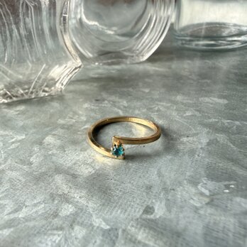 RA158-【 AVON 】エイボン・ヴィンテージリング Aquamarine Gold Tone Bypass Ring
