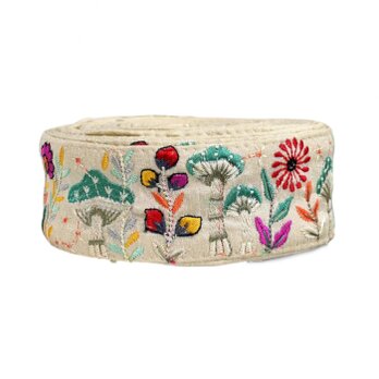 インド刺繍リボン50cm切り売り キノコの森B アイボリー 5cm幅 花 マッシュルーム ベニテングタケ R-0846