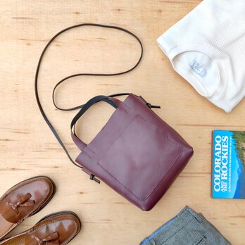 【シュリンク】2wayのReルーラルバッグ （ショルダー/トートバッグ/メンズ/レディース/縦型/肩掛け）ボルドー