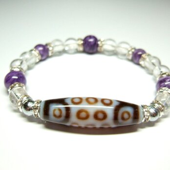 二十一眼天珠（白）/カンチェンジュンガ水晶