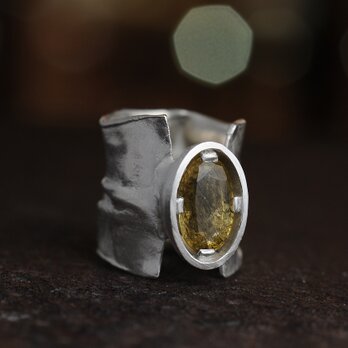 ヘリオドールリング