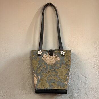 花柄の和装にも合う布バッグ（内張りはピッグスウェード）