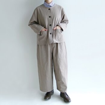 国産綿麻キャンバス＊ゆったりシルエットのツーピース（ノーカラージャケット＆パンツ/モカベージュ）
