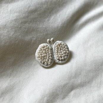 ちょうちょのブローチ