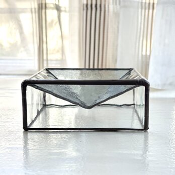 逆さピラミッドのコモノイレ| Smoke × Clear