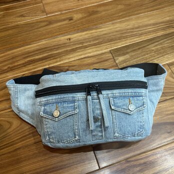 ボディバッグ★デニムリメイク★トートバッグ　マザーズバッグ　ウエストポーチ カバン 男前　アップサイクル