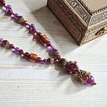 ガーネットとアメジストのアンティーク風 フリーサイズネックレス　Y-2119