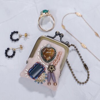 小さなビーズ刺繍のがま口 No.97｜さくらピンク×ガーゼ｜ネックレス・バッグチャームにも｜アクセサリーケース