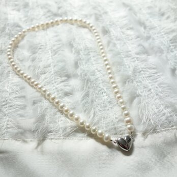 ベーシックなパールネックレス　前後２WAY