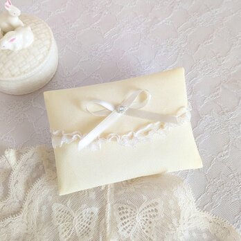 上品な大人可愛いポケットティッシュケース（ライトイエロー）