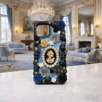 アンティーク薔薇のスマホケース｜一点物 立体装飾 クラシカル ロココ ハンドメイド 大人可愛い ゴシック