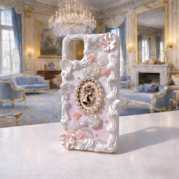 アンティーク薔薇のスマホケース｜一点物 立体装飾 クラシカル ロココ ハンドメイド 大人可愛い ゴシック