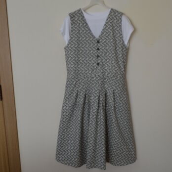 軽め素材で！「春～夏のジャンパースカート」