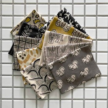 インド ブロックプリント生地 ミニカットクロス10枚 ブラック&イエロー vol.34ファブリック IF0465