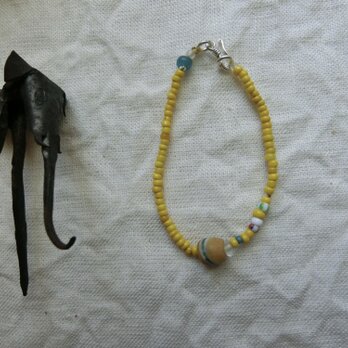 ＊3/10までのLast price＊古のチャーミングなブレス＠アフリカの再生玉＋アメリカ渡りの古ビーズ＋あちこちの古ビーズ