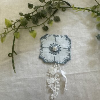 ★ ☆ ＊ ＊★ハンドメイドミナペルホネン⚮̈ ブルーカメリア♡ブローチパールレースフリンジ