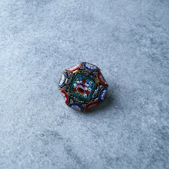 八角の宝石箱 ― イタリア1950s マイクロモザイクブローチ
