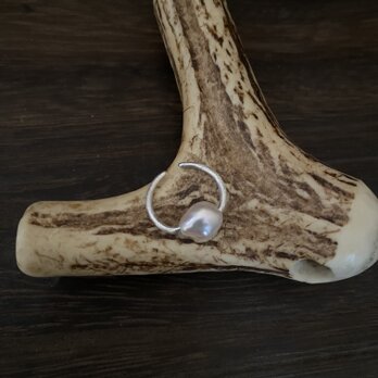 バロックパールのイヤーカフ