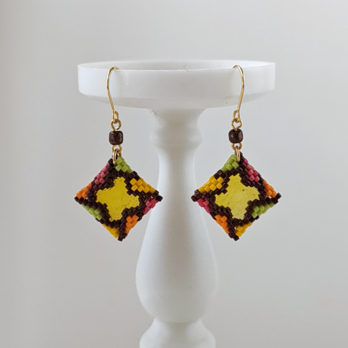 スクエアピアス(レモン）