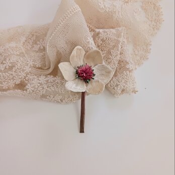 染め布花＊お洒落なアネモネのコサージュ