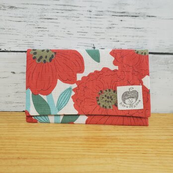 ぴったりが嬉しい！スリム通帳ケース 赤いお花