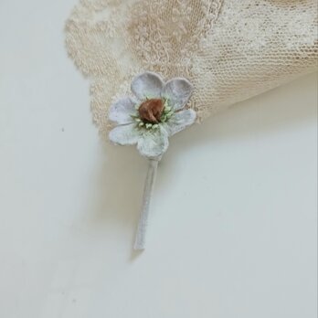 染め布花＊シンプルで小さめのコサージュ
