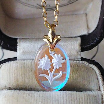 ヴィンテージ　エーデルワイス　オーロラ･オパルセント　ネックレス