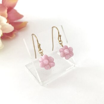 ビーズボール ピアス　ピンク 春 桜色 パステルカラー ペール