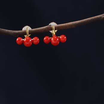 レッドカラー・珊瑚の３連イヤリング（Sv925）