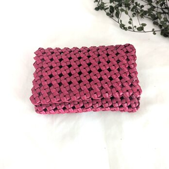 カードも名刺もきちんと収納。 鮮やかなりんご色が映えるつや加工クラフトバンドカードケース　シンプル　新生活贈り物　ギフト