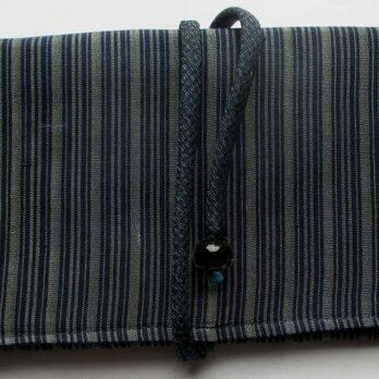 ８６４４　　縞柄の着物で作った和風財布・ポーチ