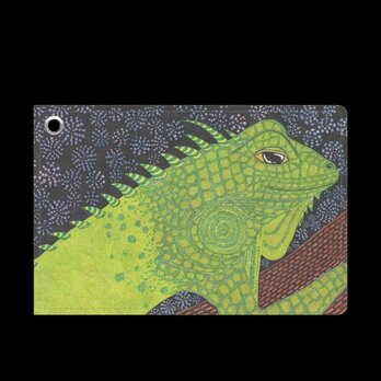 【グリーンイグアナ・リグネラ】静かな研究と小さな騒動｜パスケース（サラサラ仕上げ）
