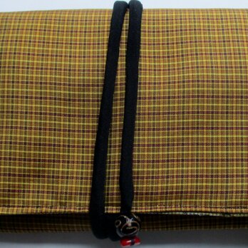 ８６４５　正絹の着物で作った和風財布・ポーチ