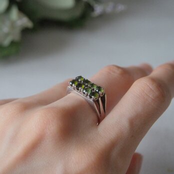 ペリドットとシルバーのリング（12～13号）