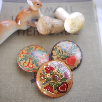 木のブローチ　アルプス　ドイツ