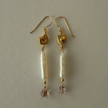 アンモナイトと共に＜ピアス／イヤリング＞