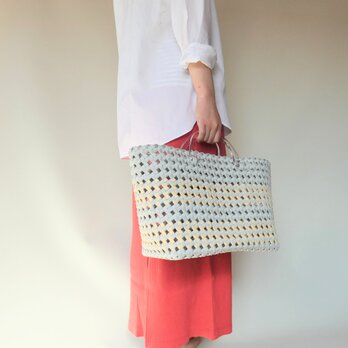 ソーダ色のかごバッグ　クリアハンドル