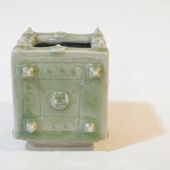 青磁陰刻香炉（イビイnoriaki）