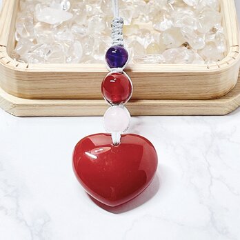 ✦1点限定！穏やかな赤いハートが彩る、心をほどく天然石ストラップ｜赤瑪瑙・アメジスト・ローズクォーツ No.856
