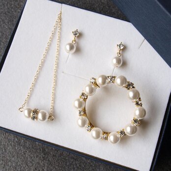 “caree” 貝パール ピアス ネックレス ブローチ セット ホワイト